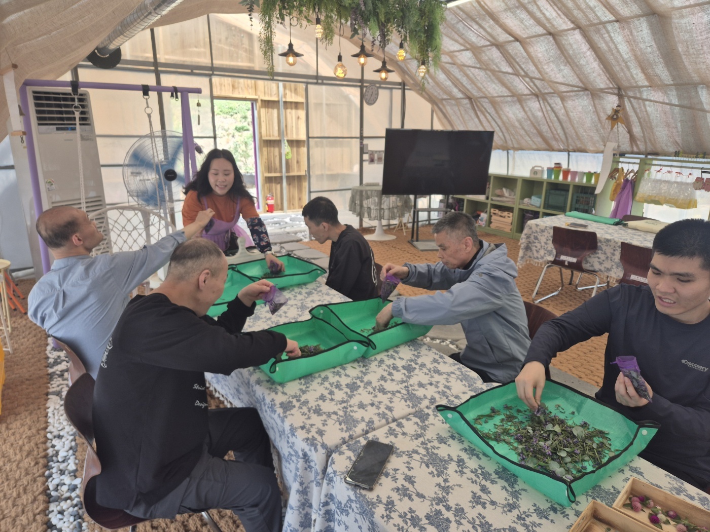 20250711 라벤더향수 만들기 (1).jpg